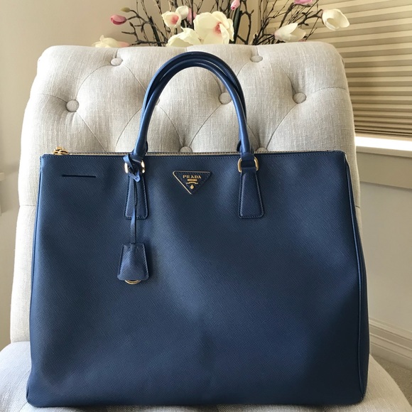 Prada Handbags - Prada authentic saffiano lux